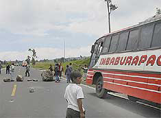 Foto: Corte de carretera en Imbabura. Fuente: Diario La Hora