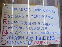 Cartel contra Perenco (Foto: Jos� Proa�o)