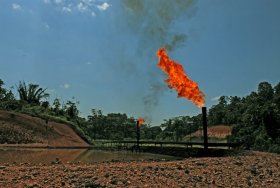 Quemadero de gases 2 (foto: Natalie Ayala)